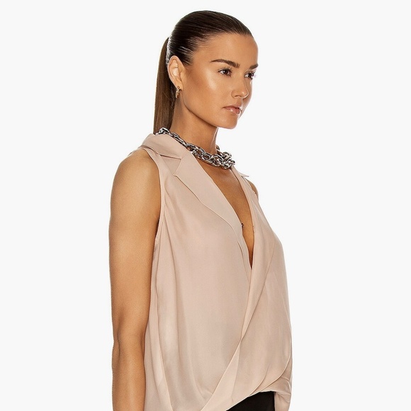 L'Agence Freja Draped Silk Blouse In Nude Blush. New With Tags Size M - Picture 5 of 7